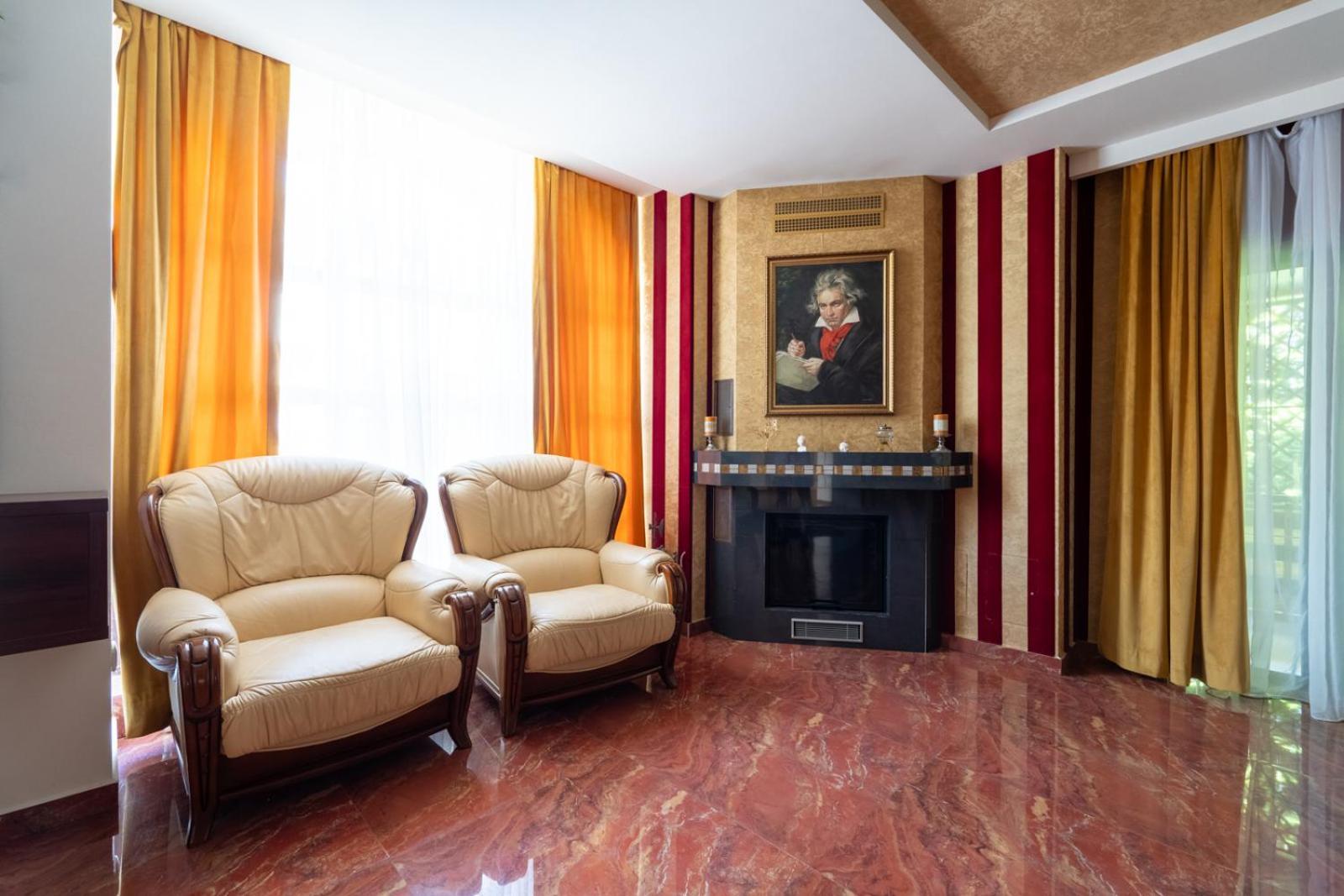 Farawayhomes Aparthotel Near Vienna Airport - Anytime Self Check-In Bruck an der Leitha Buitenkant foto