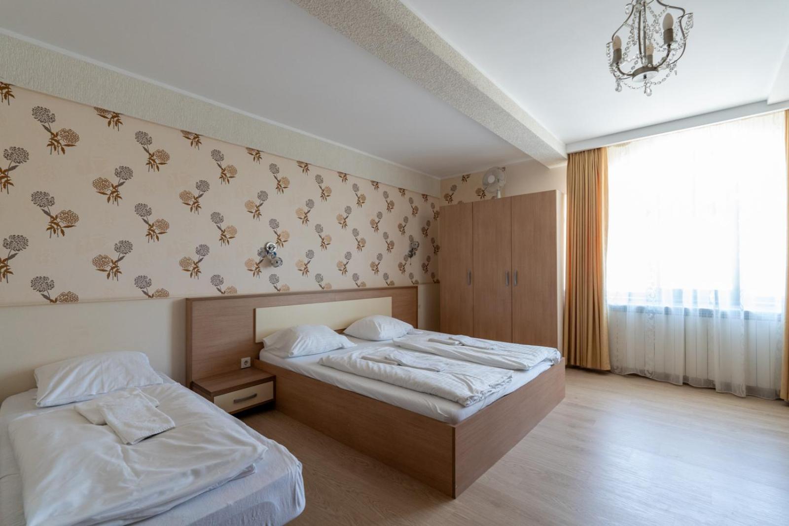 Farawayhomes Aparthotel Near Vienna Airport - Anytime Self Check-In Bruck an der Leitha Buitenkant foto