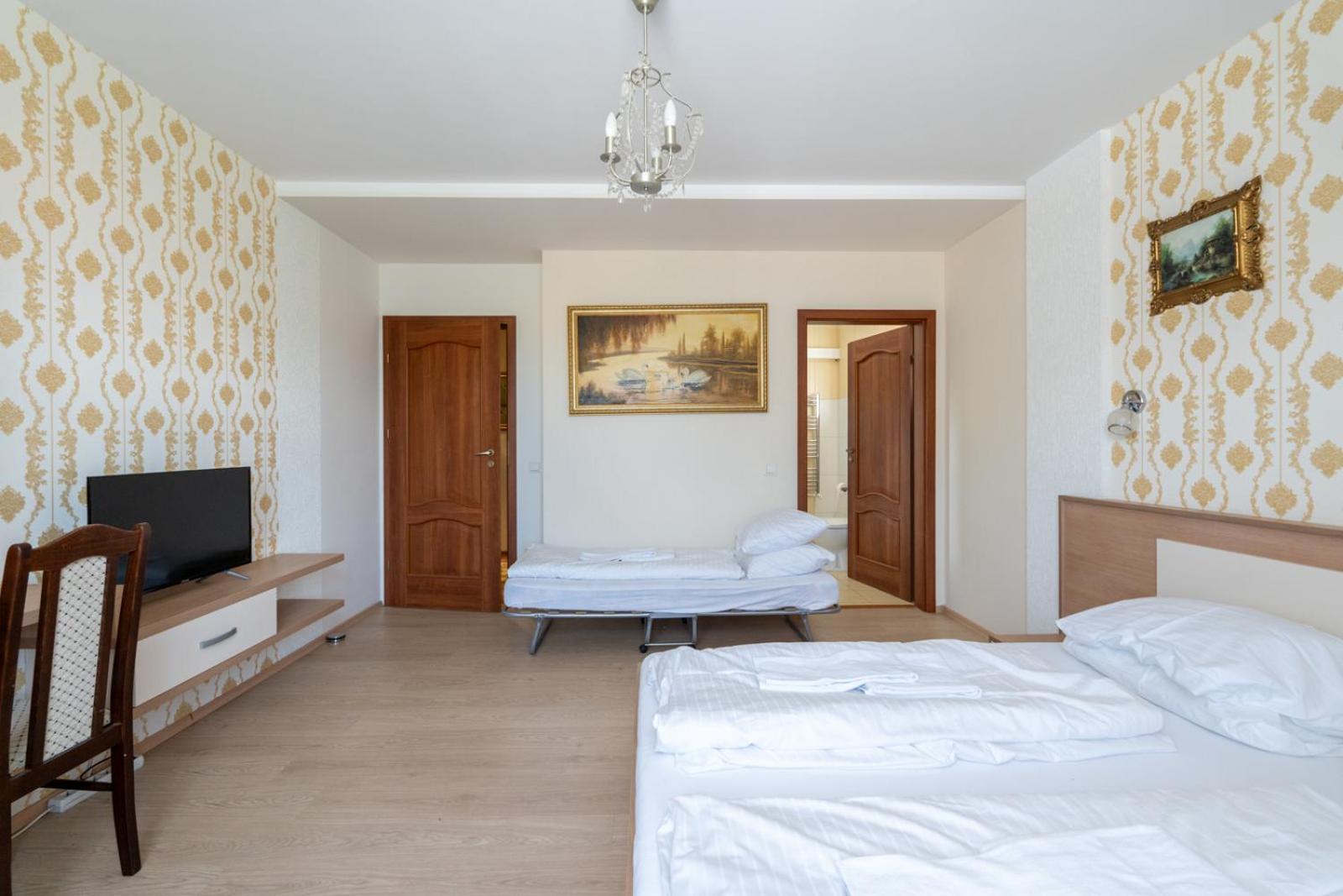 Farawayhomes Aparthotel Near Vienna Airport - Anytime Self Check-In Bruck an der Leitha Buitenkant foto