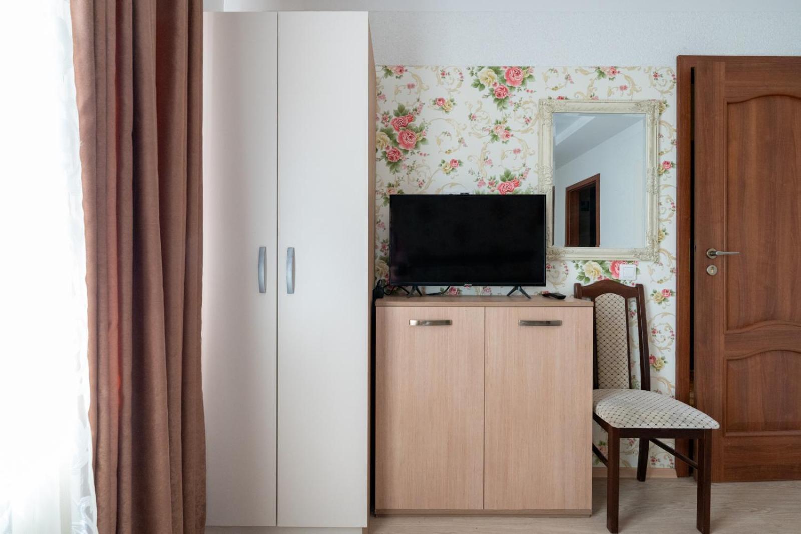 Farawayhomes Aparthotel Near Vienna Airport - Anytime Self Check-In Bruck an der Leitha Buitenkant foto