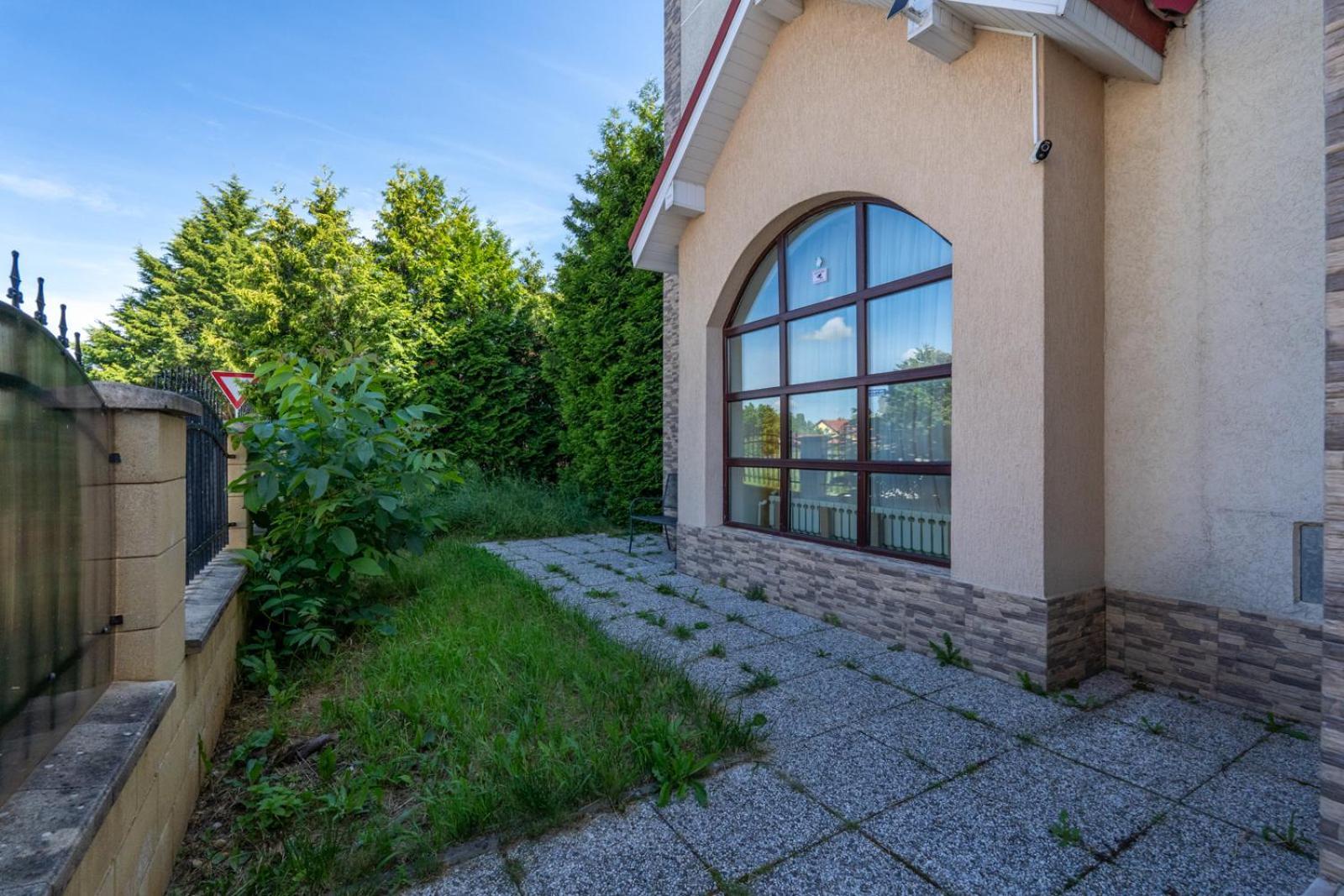 Farawayhomes Aparthotel Near Vienna Airport - Anytime Self Check-In Bruck an der Leitha Buitenkant foto